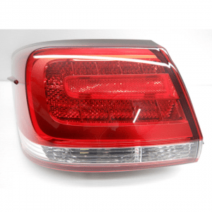 TOYOTA 81561-20A70 GENUINE REAR COMBINATION LAMP LENS & BODY ASSY, LH